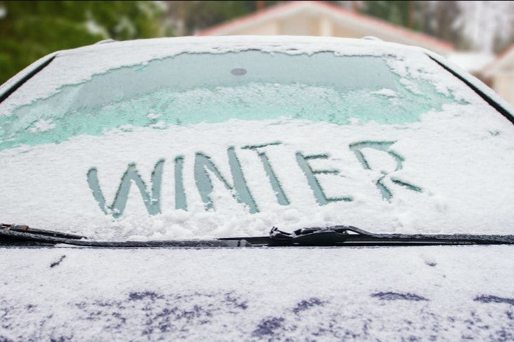 How a Windshield Snow Cover will Save You Heaps of Time and Your Sanity (because it's better than scraping ice off your windshield)